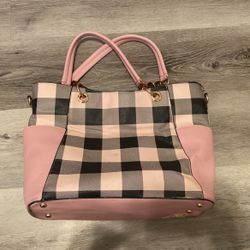 pink purse 