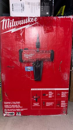 Milwaukee M18 1-ton chain hoist w/one-key