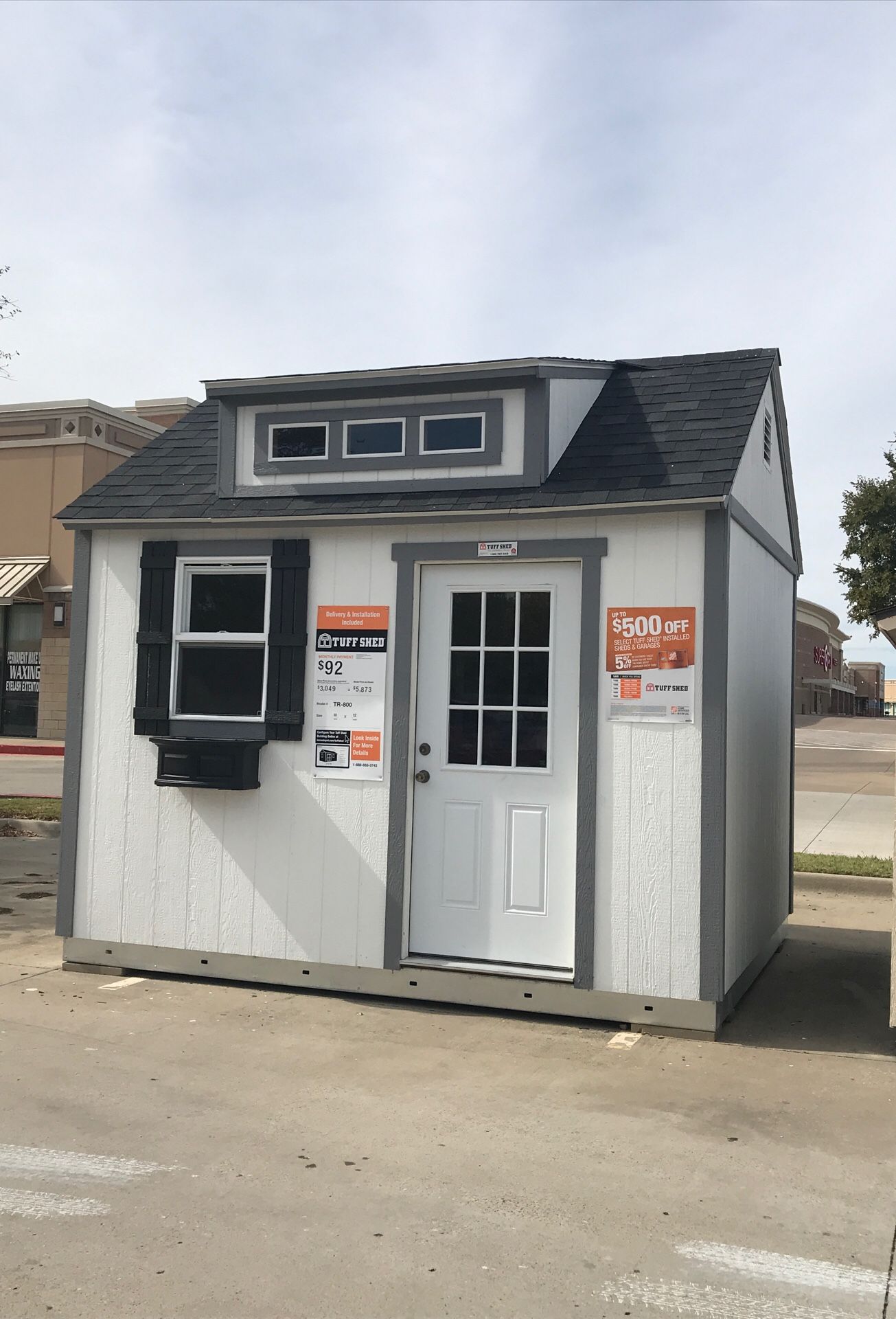 Tuff Shed TR800 10’ x 12’ with Smartfloor and architectural shingles. Display price includes delivery and setup.