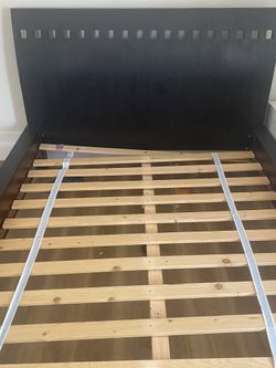 Queen Bed Set W/ Mattress