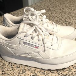 Reebok Classic 6 1/2 Women 