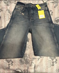 Marc Jacobs Light Blue Crystal size 27