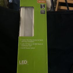 Under Cabinet Light