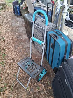 NICE  FOLDABLE  DOLLY