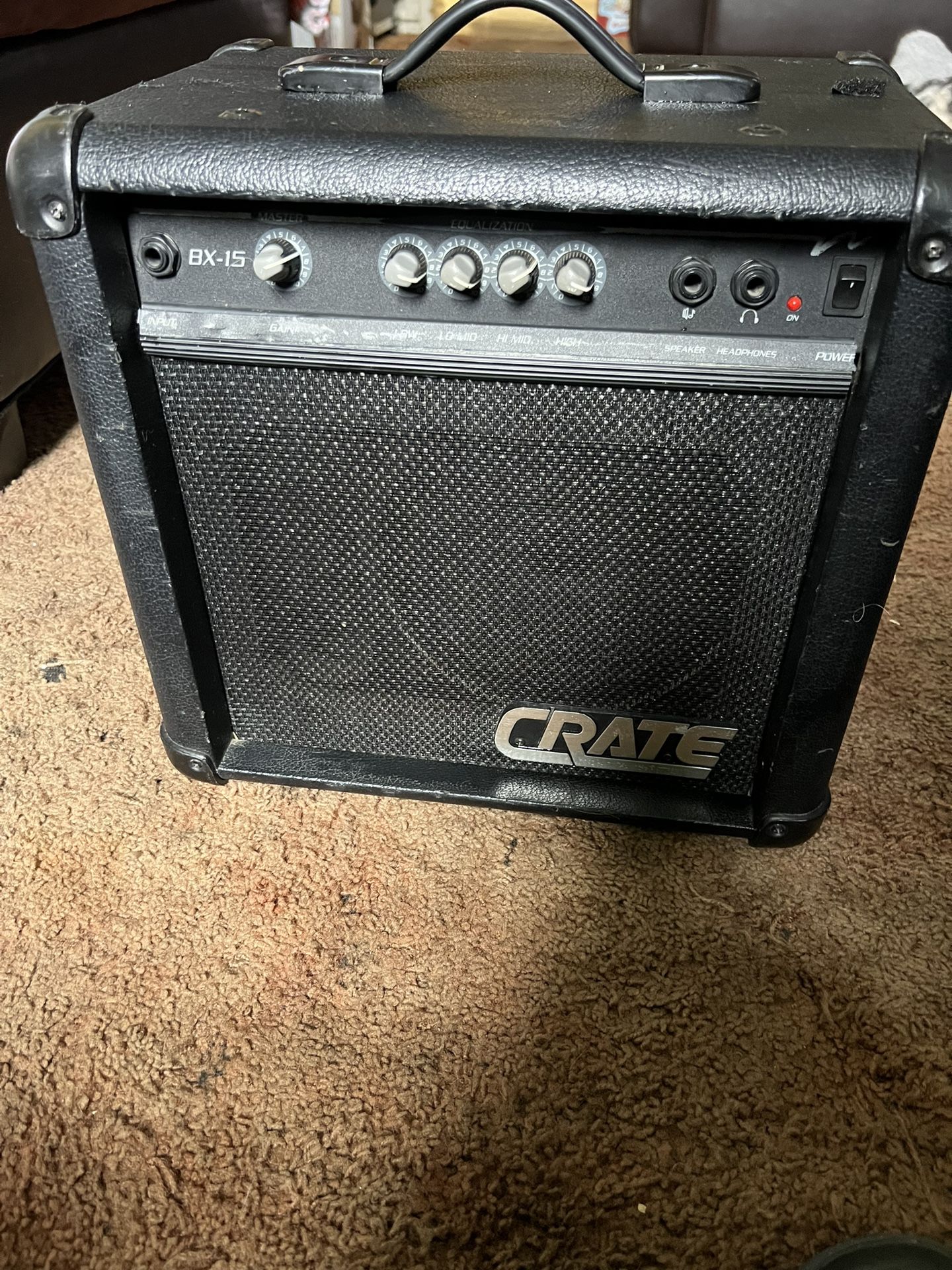 Crate BX15 Guitar Amplifier.