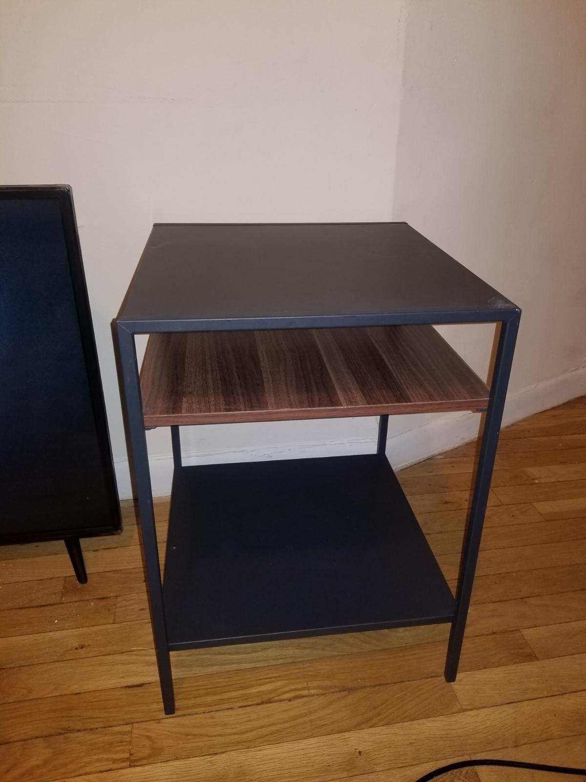 Black target End table