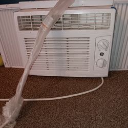 Fairly New EG Air Conditioner 4sale