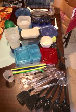 Kitchen containers & utensils