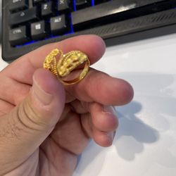 Two 22kt Gold Woman Rings 11g Total Like New