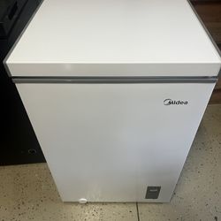 Brand New 3.5 Cu Ft Deep Freezer