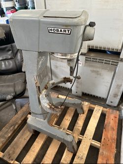 Hobart mixer D300 30QT