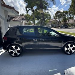 2011 Volkswagen GTI (Black) 4D For Sale 