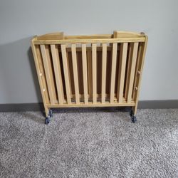 Folding Baby Crib Mini