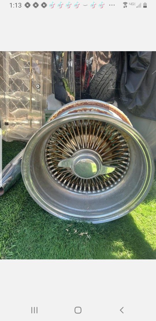 Spoke Rim With Knock off And Hub $250