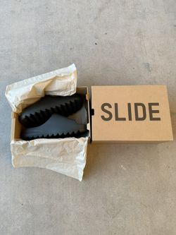 Adidas Yeezy Slide Dark Onyx Men’s Size 12