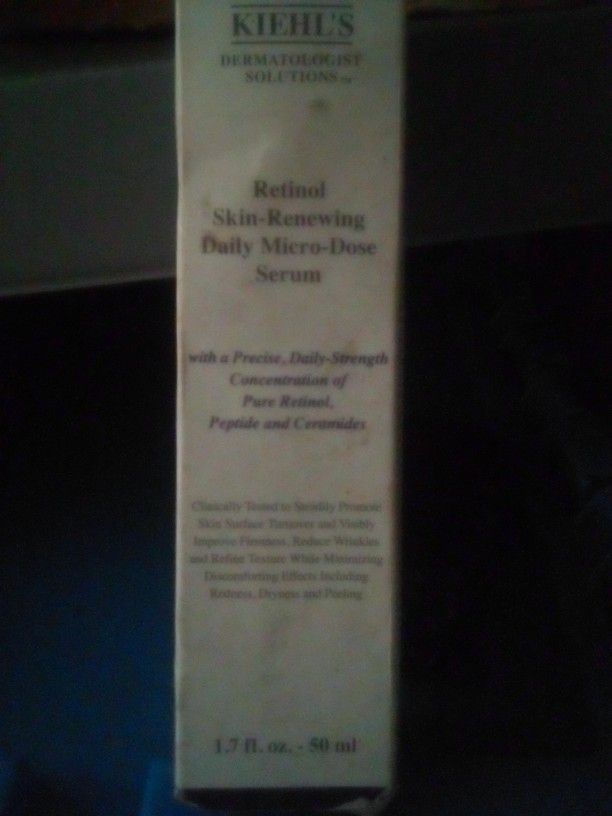 Kiehls Retinol Skin Renewing Daily Micro-Dose Scrum
