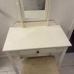  White Vanity with Mirror & Matching Stool