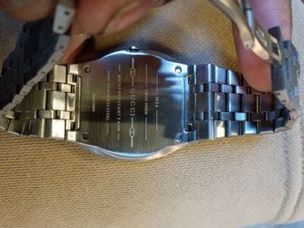 Gucci 25H Quartz Stainless Steel model (Reference 163.4)