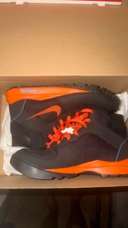 Nike Takos Mid