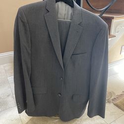 46 long suits all new never used differnt colors hugo boss and much more
