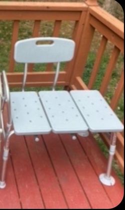 In tub shower chair