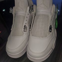 Jordan Retro 4 Mid Pure Money