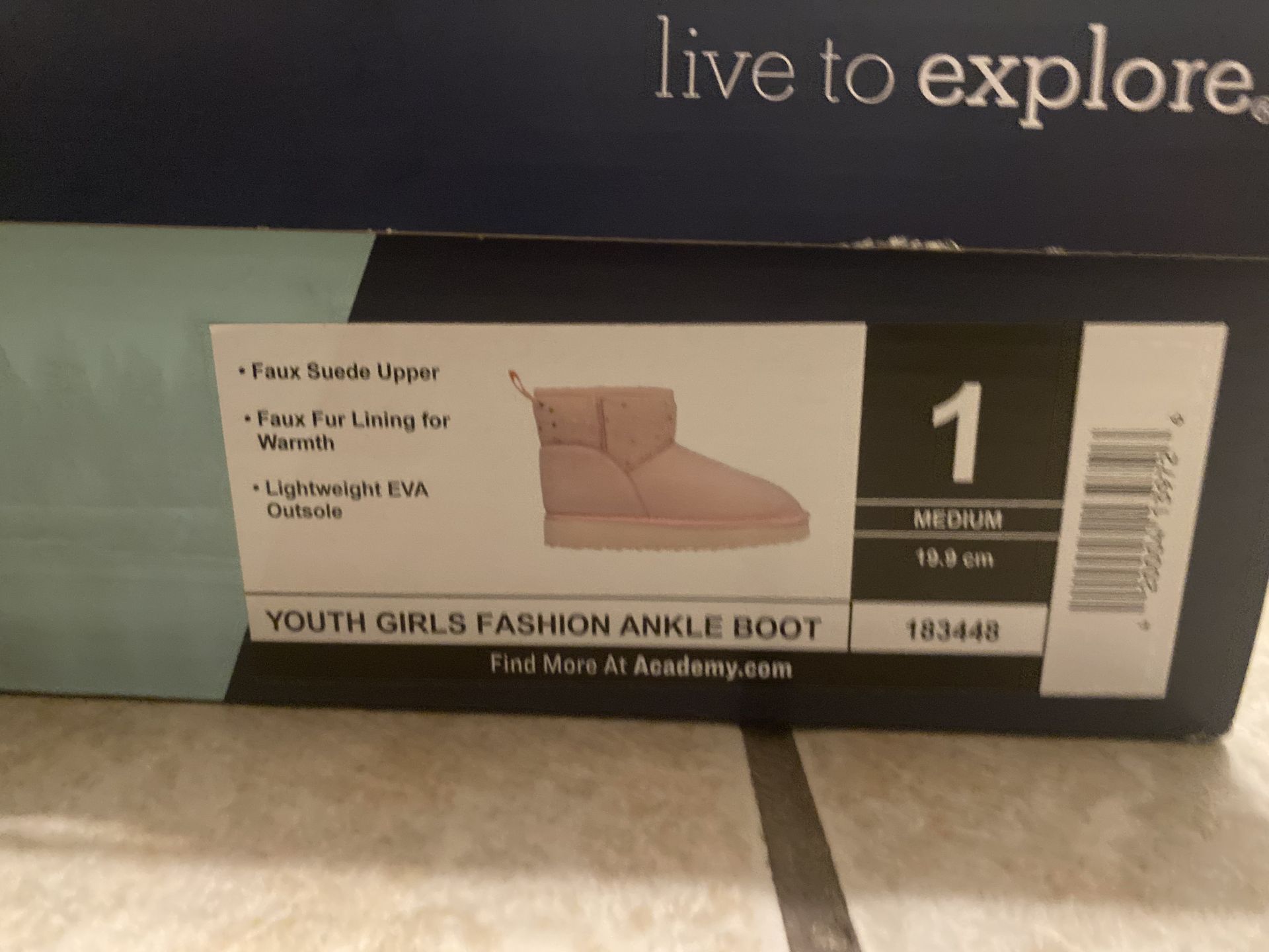 new magellan ankle boots size 1