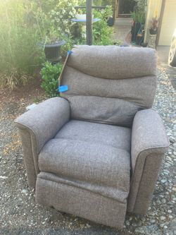 Free Lift Reclining Chair