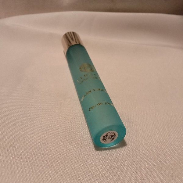 Versace Dylan Turquoise Eau de Toilette Travel Spray NIB 0.33 oz / 10 ml