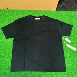 Essentials T-shirt