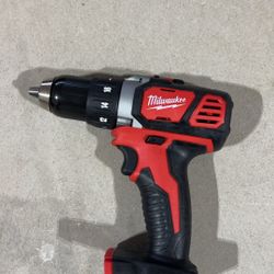 Milwaukee M18 1/2 Inch Drill Driver 