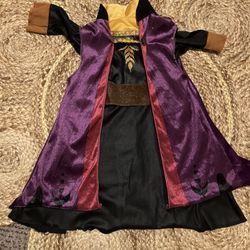 2T Frozen Elsa costume like new