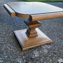 Mid Century Thomasville End Table/plant Stand