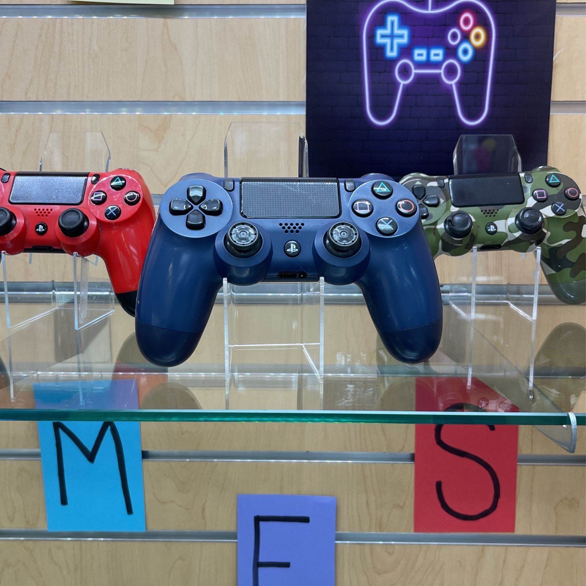 PS4  Controllers