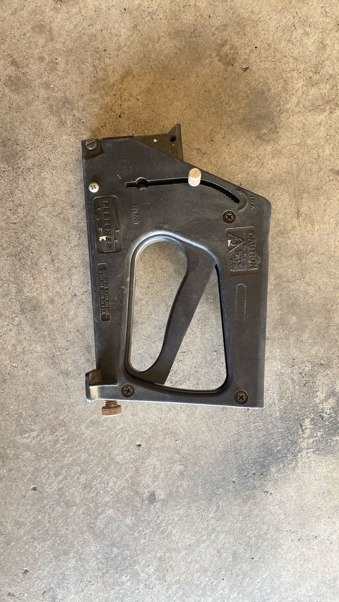 Fletcher Picture Frame Point Driver