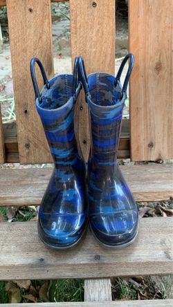 Rain Boots Size 9/10 Light-up