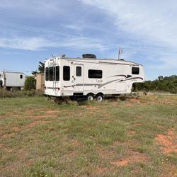 2004 Keystone Laredo