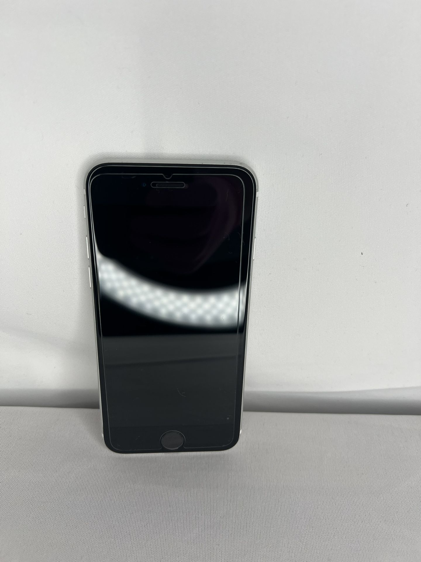 Apple iPhone 8 64GB 128GB Unlocked 4G LTE Smartphone - No Charger