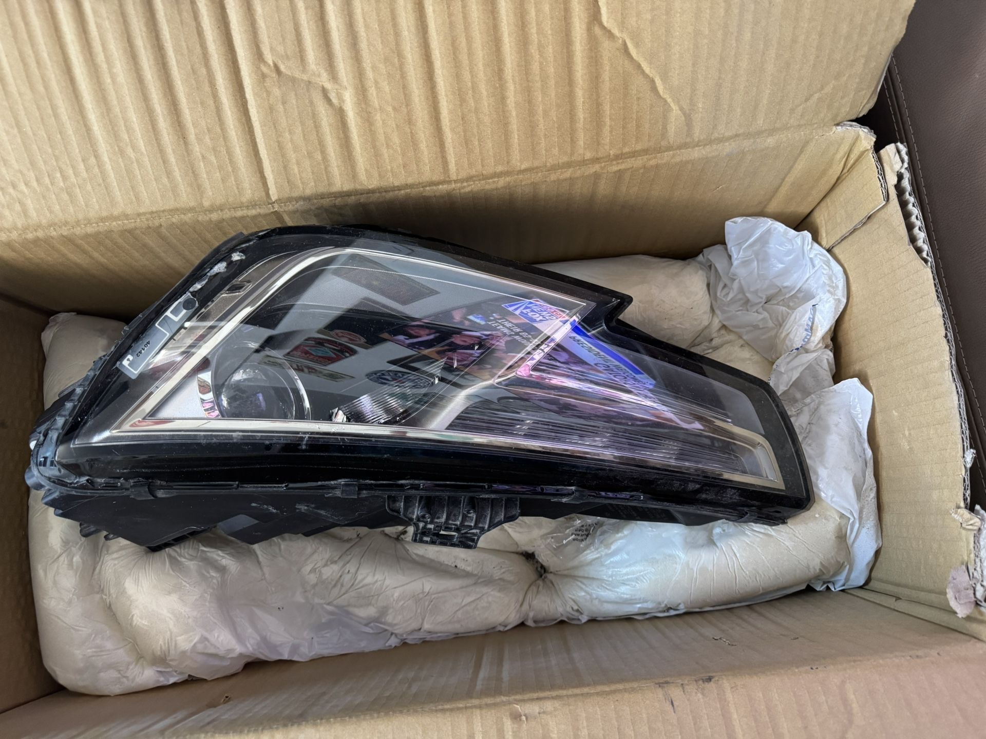 17-19 AUDI A4 S4 LEFT LH DRIVERS XENON HID HEADLIGHT OEM 0 302 560 271 00