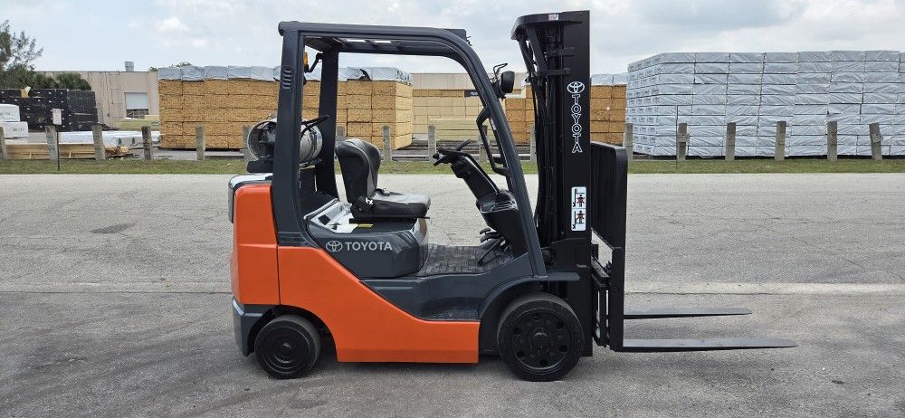 Toyota Forklift 5000 Lbs