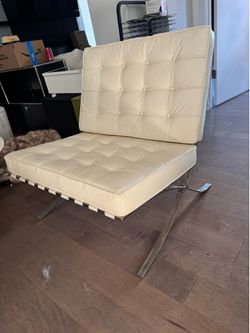 Mies Van Der Rohe Barcelona style chair