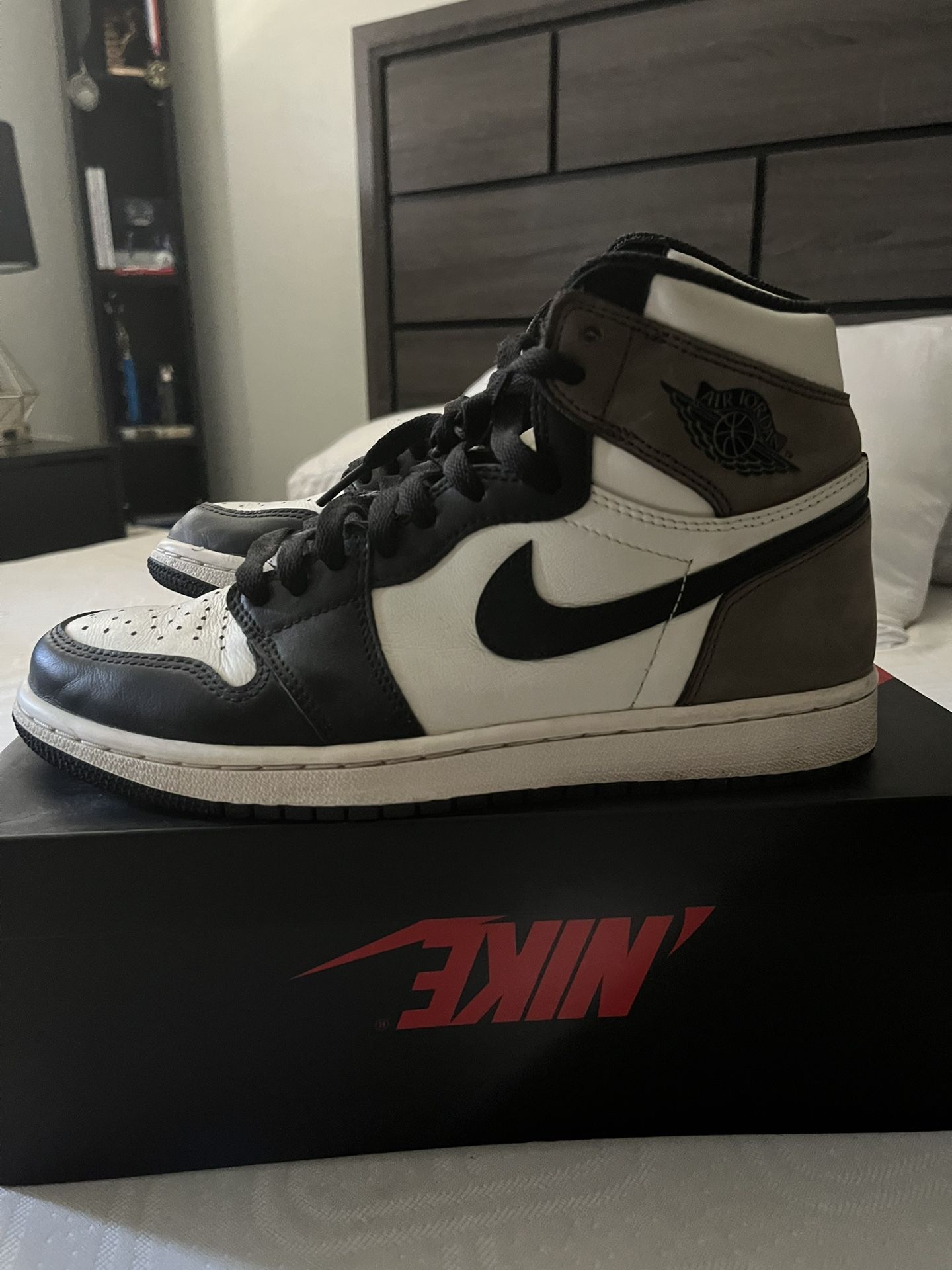 Jordan One Retro High Og Mocha Black