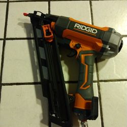 Pistola Para Clavos Ridgid