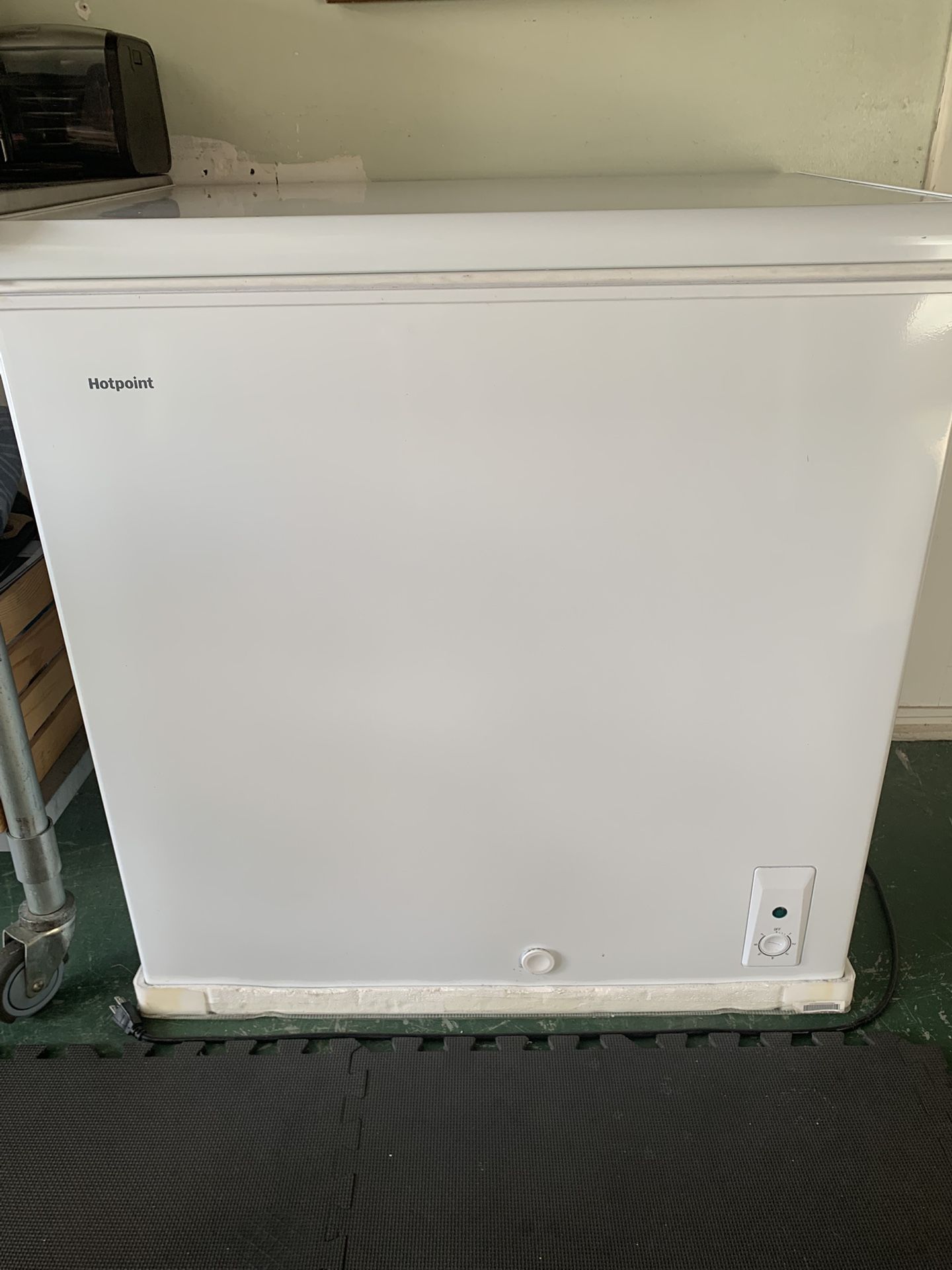 Hotpoint 7 Cubic Foot Freezer 