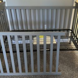 Gray Delta 3 In 1 Crib And Contours Vibes 2 Stages Vibrations Crib And Toddler Mattress - Non Smoking, No Pets Household.