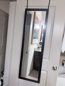 Hanging mirror jewelry box