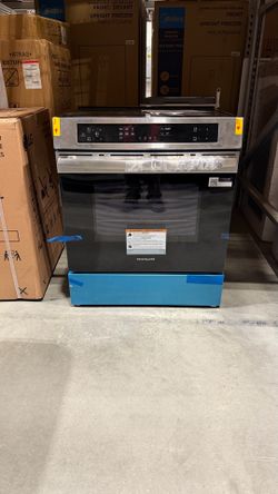 Brand New Frigidaire Stove