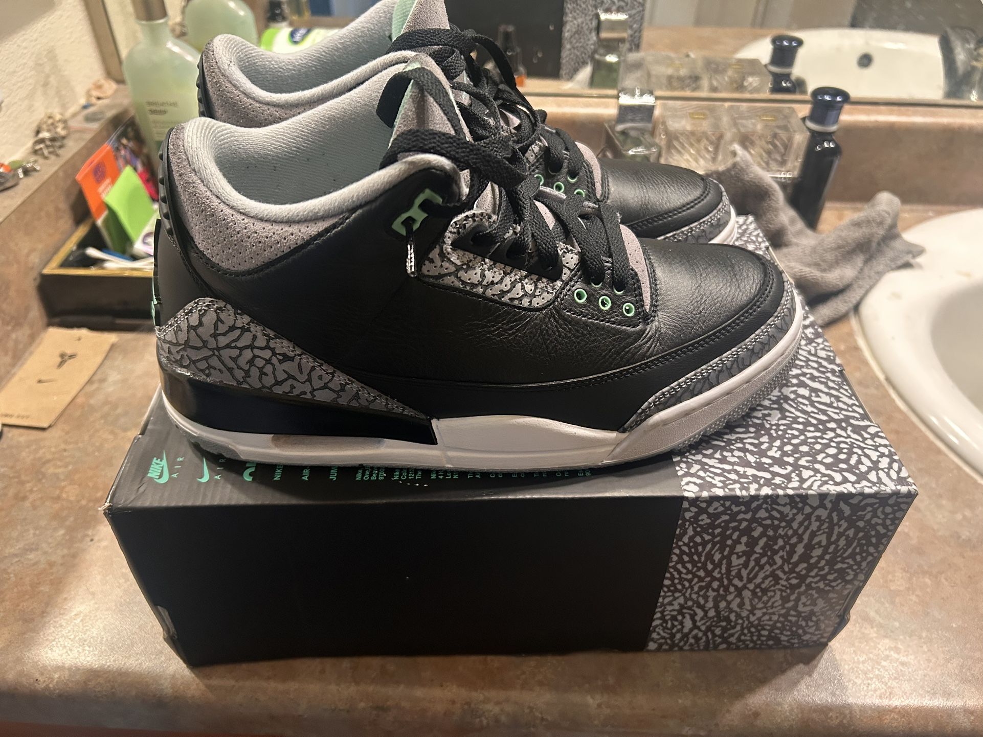 Men Air Jordan 3 Retro “Green glow”