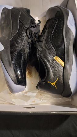 Men Jordans Worn Once Size 13 , New 3x Tshirt Firm Price 