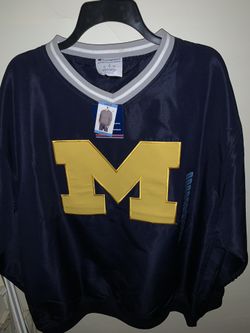 Champion Long Sleeves Shirt Size: Large